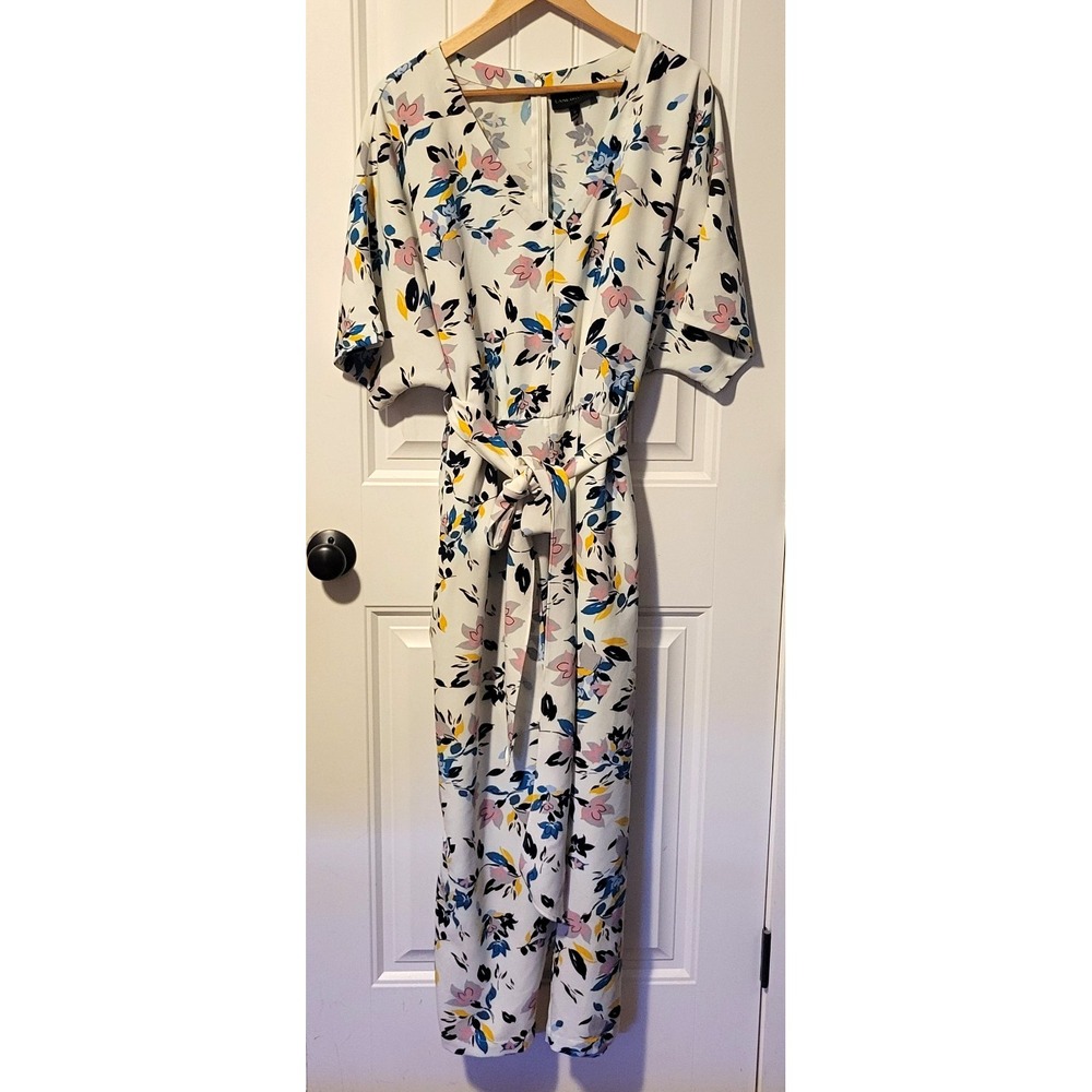 Lane Bryant 22 White Floral Chiffon V-Neck Belted Tie Waist Pant Suit